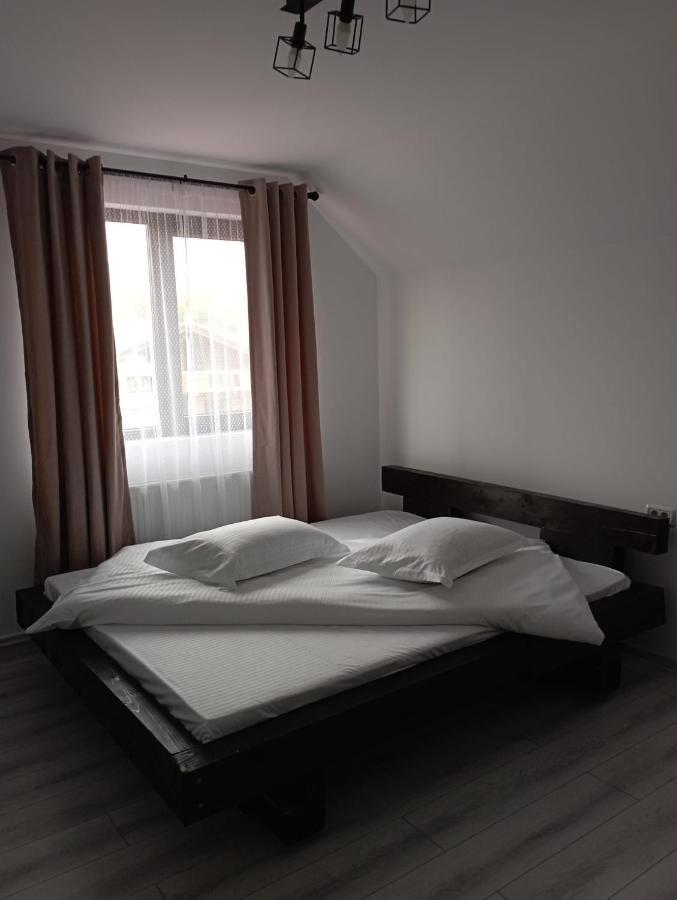Casa Din Podirei Villa Capu Cimpului Luaran gambar