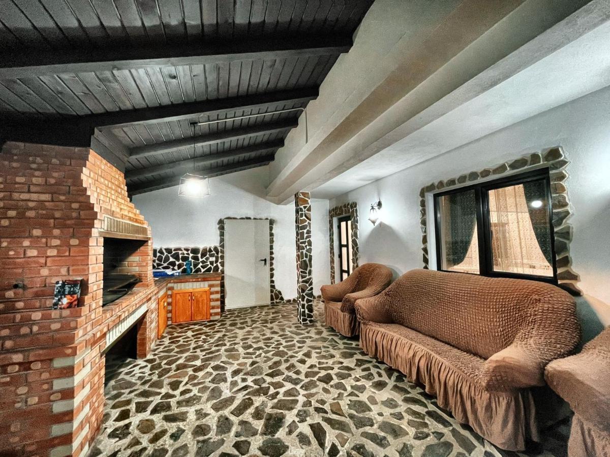 Casa Din Podirei Villa Capu Cimpului Luaran gambar