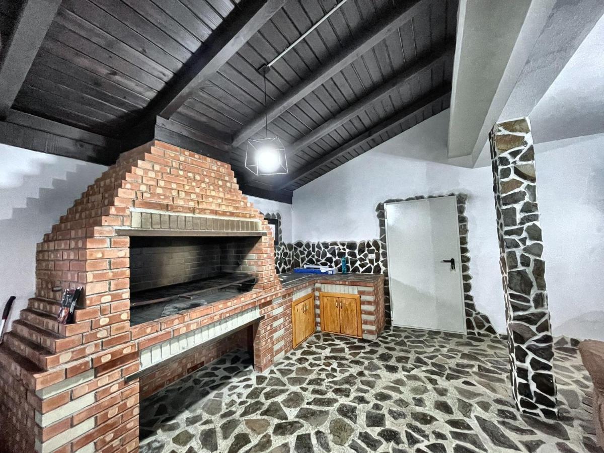 Casa Din Podirei Villa Capu Cimpului Luaran gambar